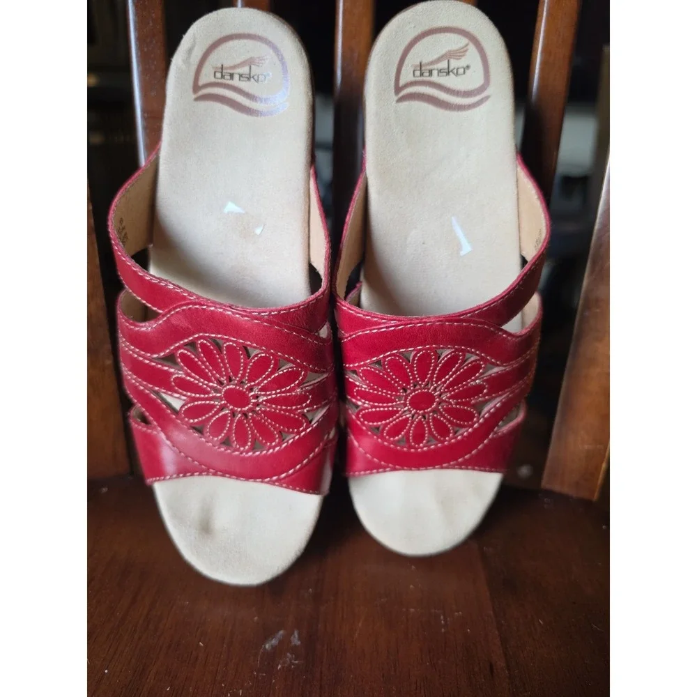 Dansko Floral Burgundy Red Slip On Wedge Sandals Women's EU 39 Us 8.5